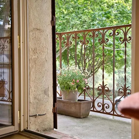 Elegant With Balcony - Maison Comte *